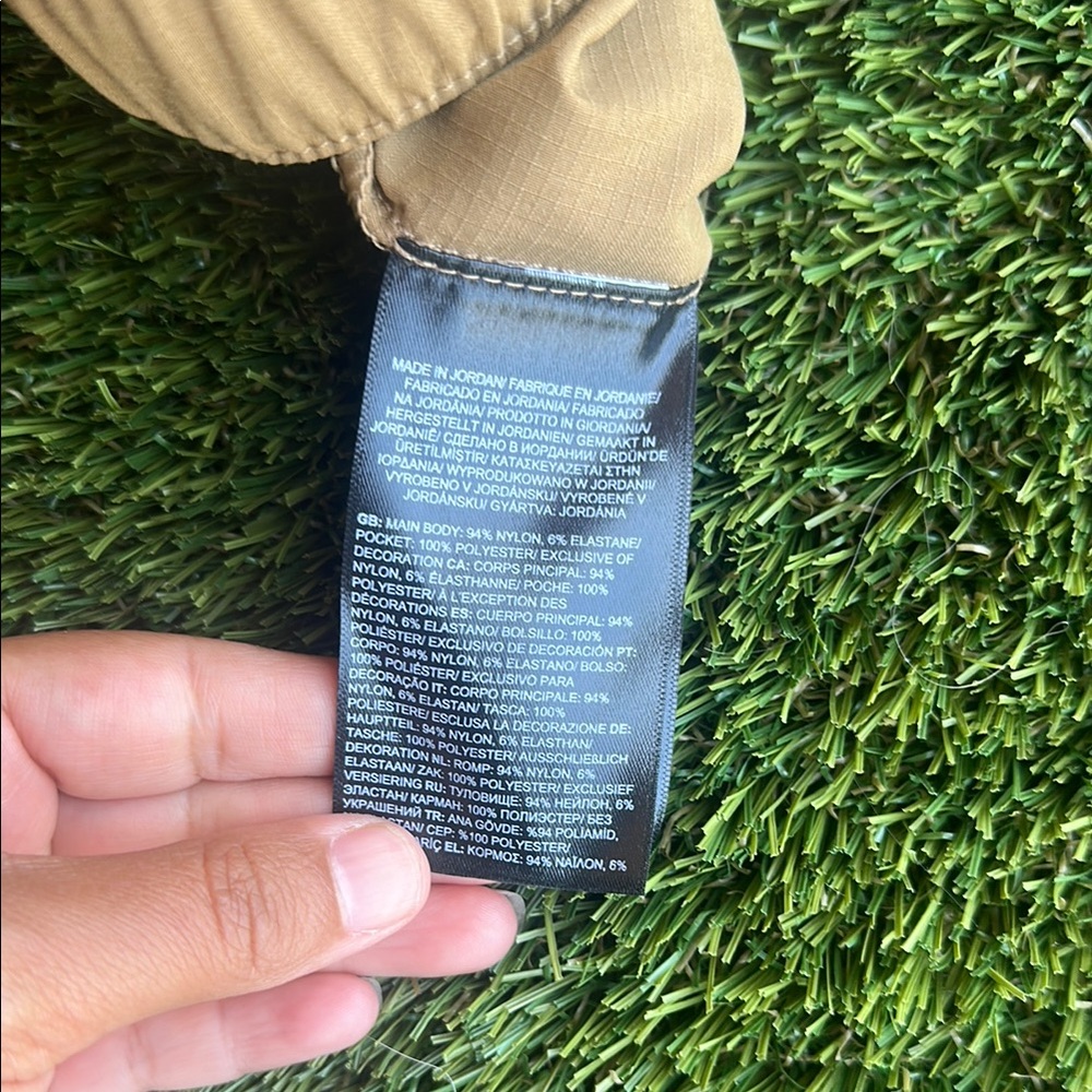 The North Face Utility Tan Men’s Shorts Size Medium *never worn new without tags - Picture 5 of 10